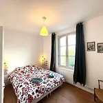 Maison De Maître De Caractère - 4 Business - Jardin - Centre De - 11 Pers * Livarot-Pays-d'Auge