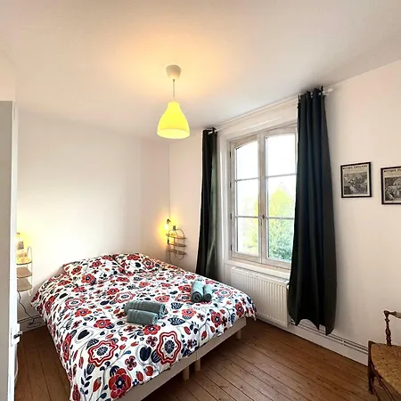 Maison De Maitre Avec 4 Independantes - Centre - Jardin * Livarot-Pays-d'Auge
