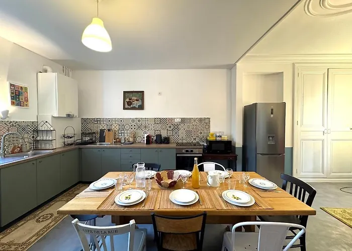 Maison De Maitre Avec 4 Suites Independantes - Centre Livarot - Jardin