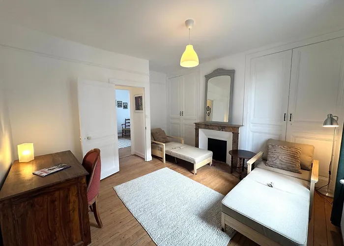 Maison De Maitre Avec 4 Independantes - Centre - Jardin *